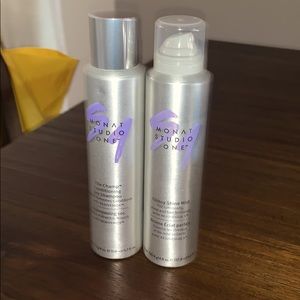 Dry shampoo and shine mist